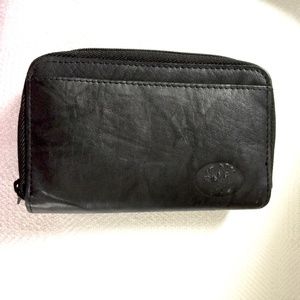 Buxton Heiress Leather Double Zip Indexer Wallet